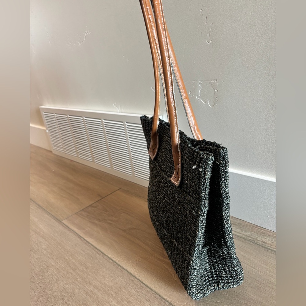 Black handmade natural weave women’s tote bag purse leather - Picture 2 of 6